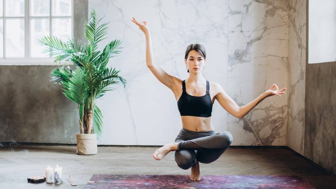 Fem gode grunner til å inkludere yoga i treningsrutinen din