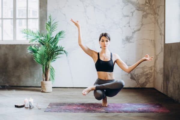 Fem gode grunner til å inkludere yoga i treningsrutinen din