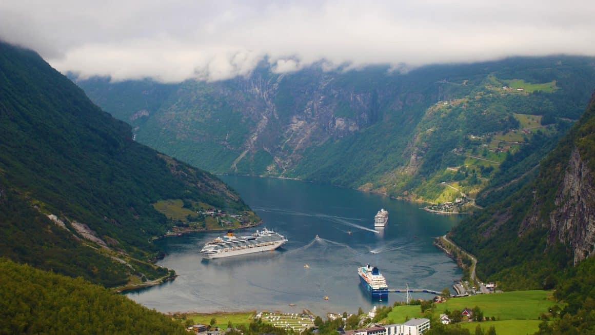 Guide til båttur i norske fjorder